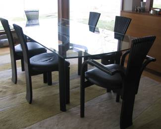 Dining table/chairs