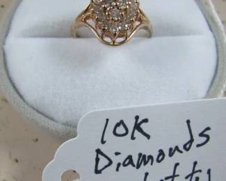 10K Gold Diamond Ring - Approx. 1 cttw