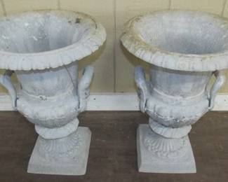 Cast Aluminum Flower Urns