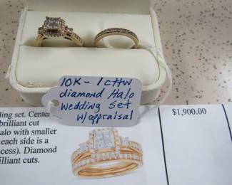 10K Gold - 1 cttw Diamond Halo Wedding Set