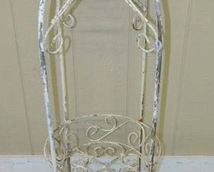 Metal Plant Stand