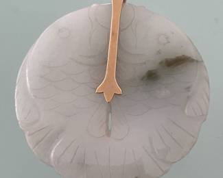 14k jade pendant