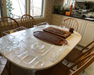 Set of 6 oak Windsor chairs