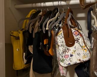 LOTS OF NEW PURSES