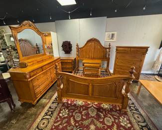 HANDMADE, Solid Oak Bedroom Suite, with Queen Bed, 2 Night Stands, Chest of Drawers, Dresser with Glove Boxes and Mirror