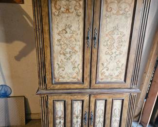 Another console TV hutch
 ( credenza) $80