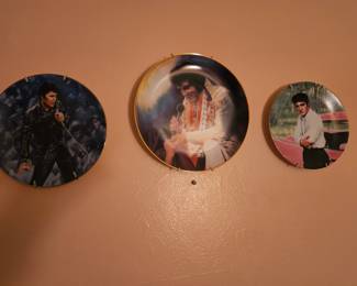 More $7 Elvis plates, large one $10