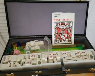 Mah-Jongg set