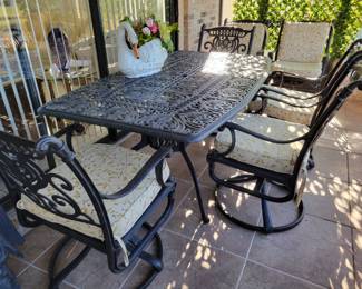 Cast aluminum patio set