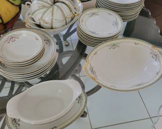 Noritake china, serv. for 8