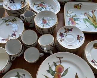 Royal Worcester Ceramic China - Peach & Plum Pattern 