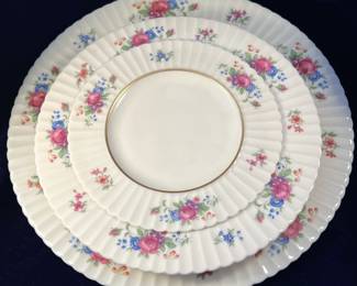 Lenox "Pavlova" china dishes