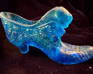 Fenton blue glass slipper with cat