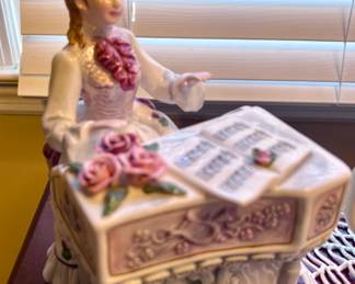 Lefton "Yamada Originals" musical figurine