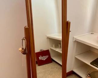 Wood standing mirror