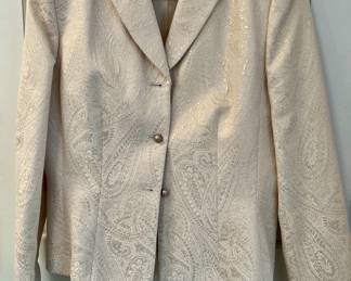 LeSuit dress suit