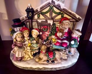 Holly Tree Santa Shop