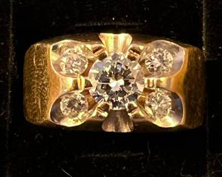 14K yellow gold belcher style ring with 5 brilliant cut diamonds (1.18 carats total weight)