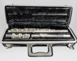 Bundy Selmer Flute With Case