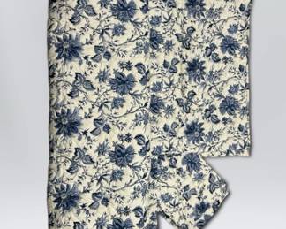 Blue Cream Colored Floral Comforter With Split Corners