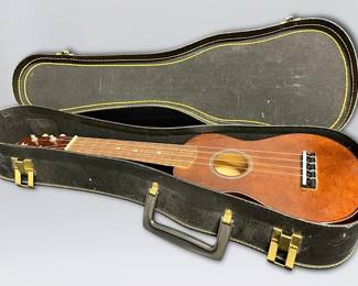 Green Hill U509 Ukulele And Case