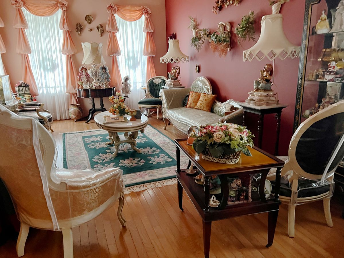 A HOUSEFUL OF UNIQUE DECOR