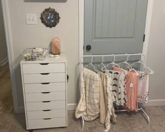 storage cabinet, blankets