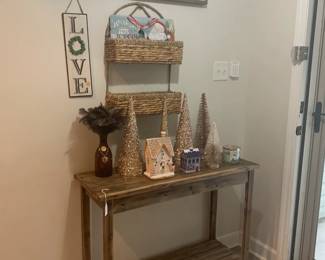 accent table, decor