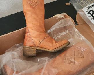 Cute Zodiac vintage boots. 