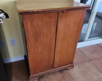 Wood cabinet