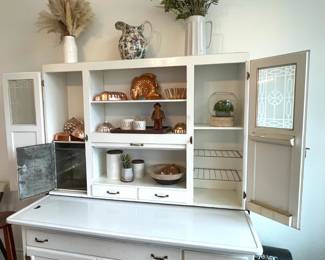 ANTIQUE HOOSIER CABINET - REFINISHED WITH ALL GRINDING PARTS AND IMPLEMENTS 