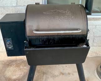TRAEGER 