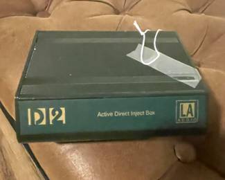 LA AUDIO DIRECT INJECT BOX