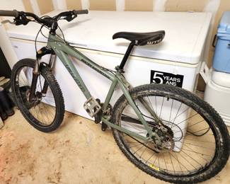 ROCKY MOUNTAIN BIKE 
