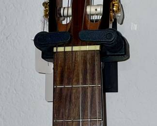 FENDER CLASSICAL DETAIL