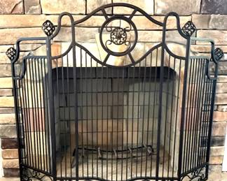  010 Tuscan Fireplace Screen 