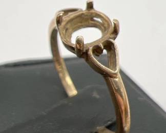10K Gold Heart Ring - No Stone
