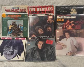 (8) Albums Feat - Neil Diamond And The Beatles
Albums include but not likited to - Neil Diamond, Beach Boys, BeeGees, The Beatles Rubber Soul and A Hard Days Night, etc. Album sleeves were not checked to see if record matches the skin or condition of vinyl. 