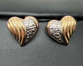 Sparkling 14K Gold Heart Earrings
