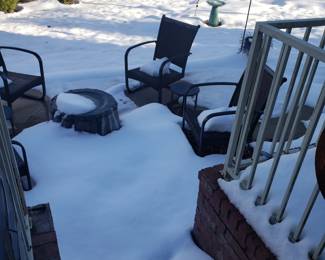 4 patio chairs and pellet/ wood firepit