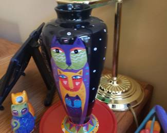 Cat vase