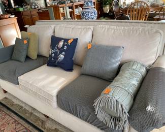 lazy boy sofa w/cushion covers