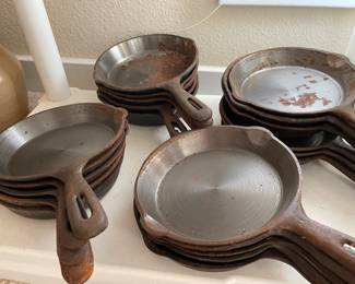 iron skillets, small