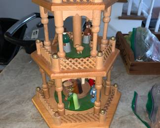 Erz Volk kunst tower, Germany, Nativity figures