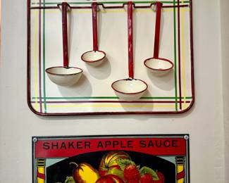 The Measuring Spoons are sold.