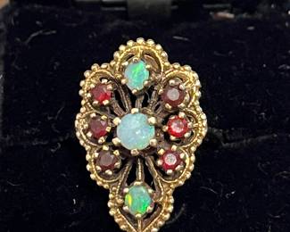 Vintage estate cocktail ring, opal and garnets set in 14k gold