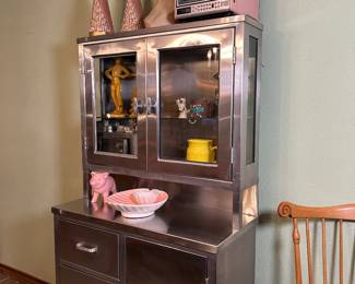 Stainless cabinet.  Love. 