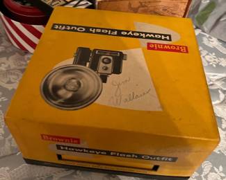 Brownie Hawkeye Flash Outfit