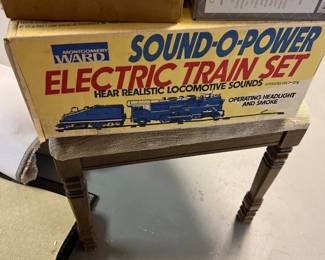 Ward Sound-O-Power Electric Train Set