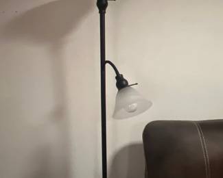 Floor lamp